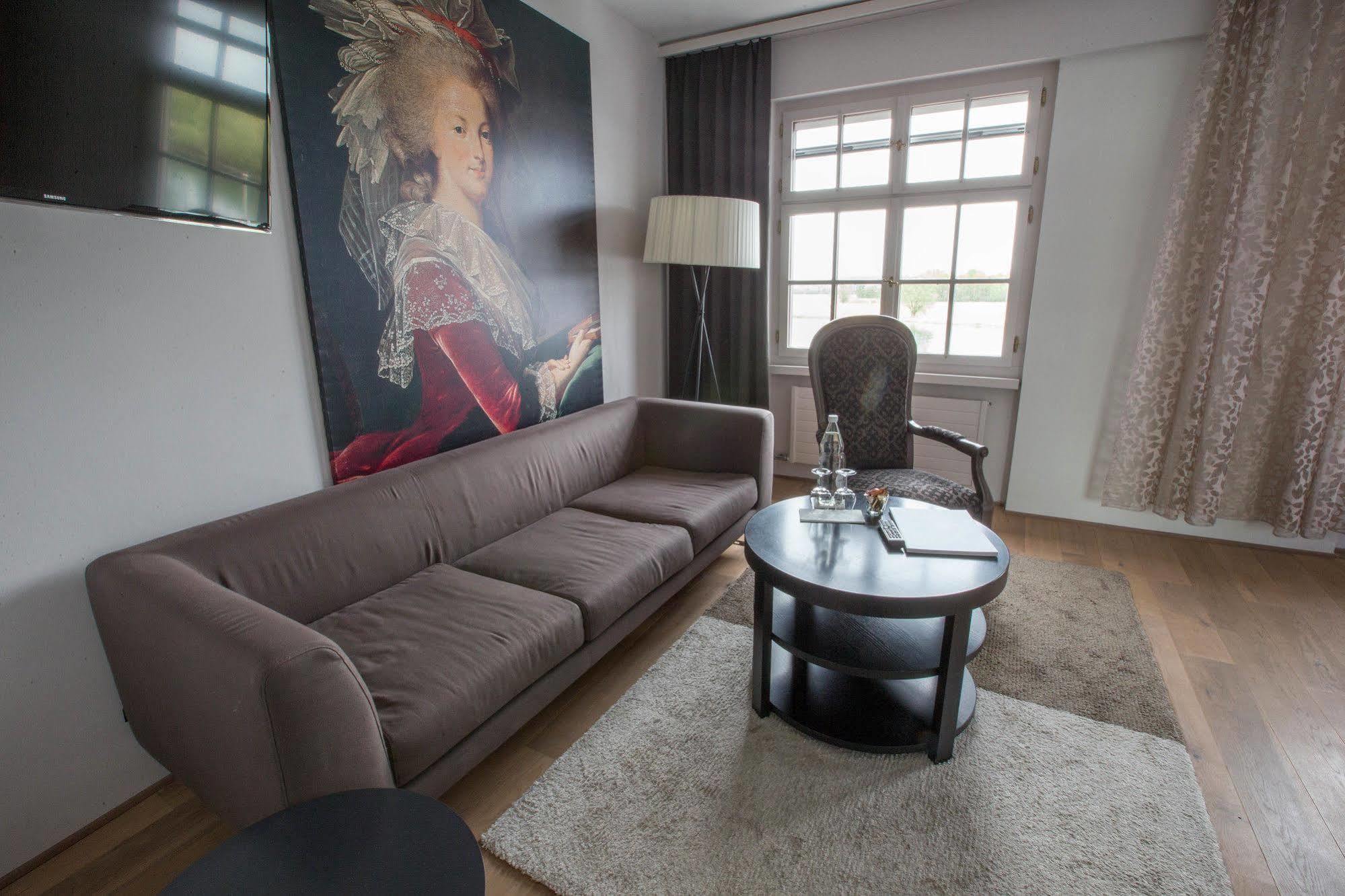 Gottlieber - Hotel Die Krone กอตลิมบ์ ภายนอก รูปภาพ