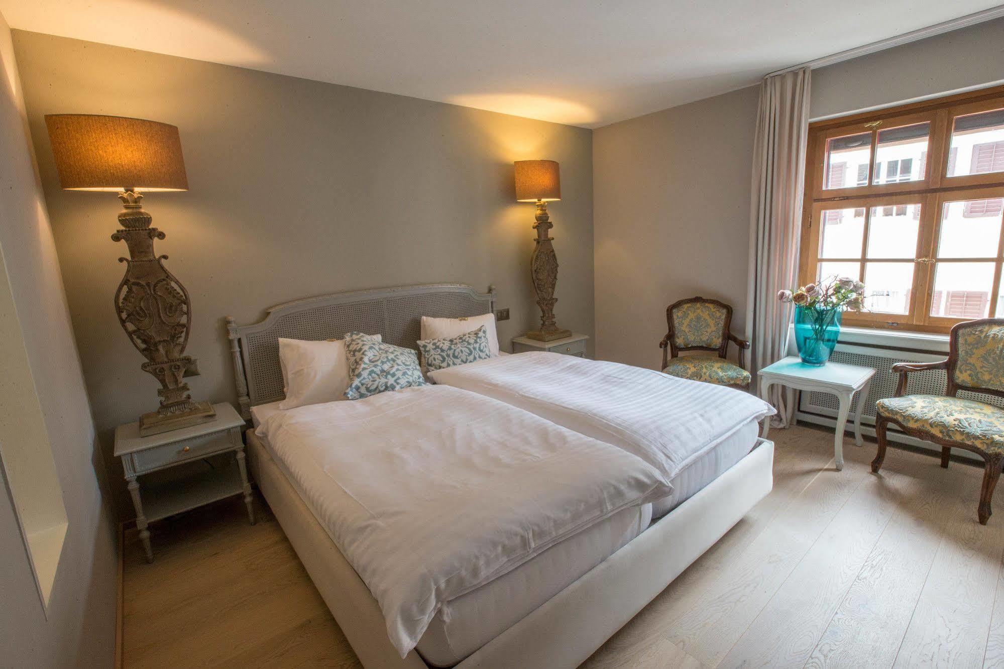 Gottlieber - Hotel Die Krone กอตลิมบ์ ภายนอก รูปภาพ