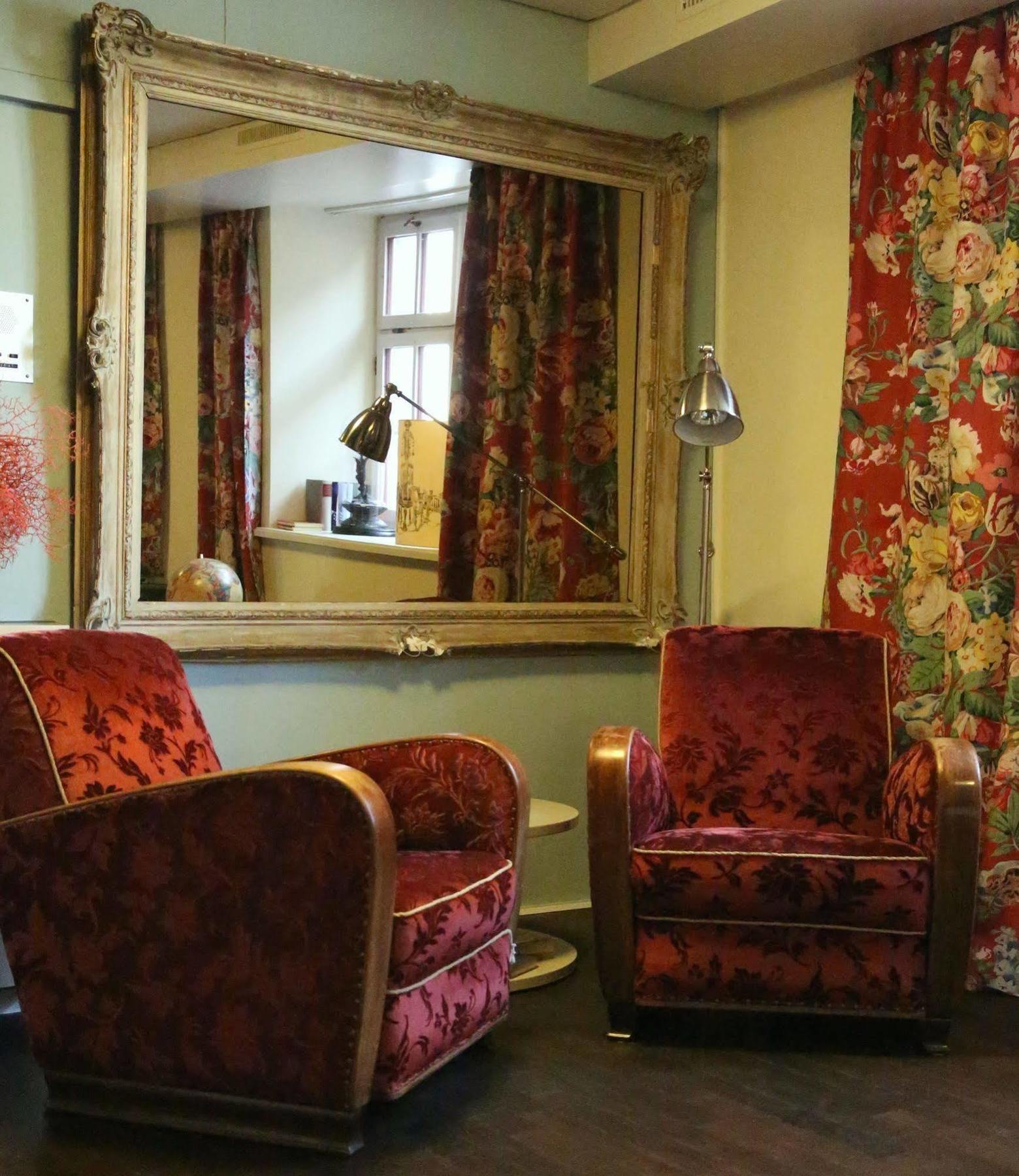 Gottlieber - Hotel Die Krone กอตลิมบ์ ภายนอก รูปภาพ